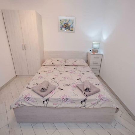 Apartman Marcela Palit Eksteriør billede