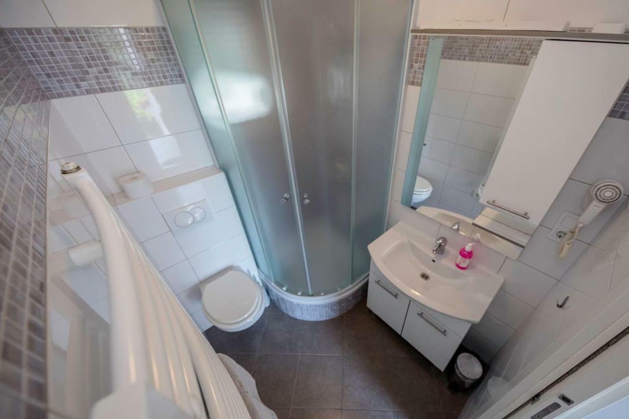 Apartman Marcela Palit Eksteriør billede